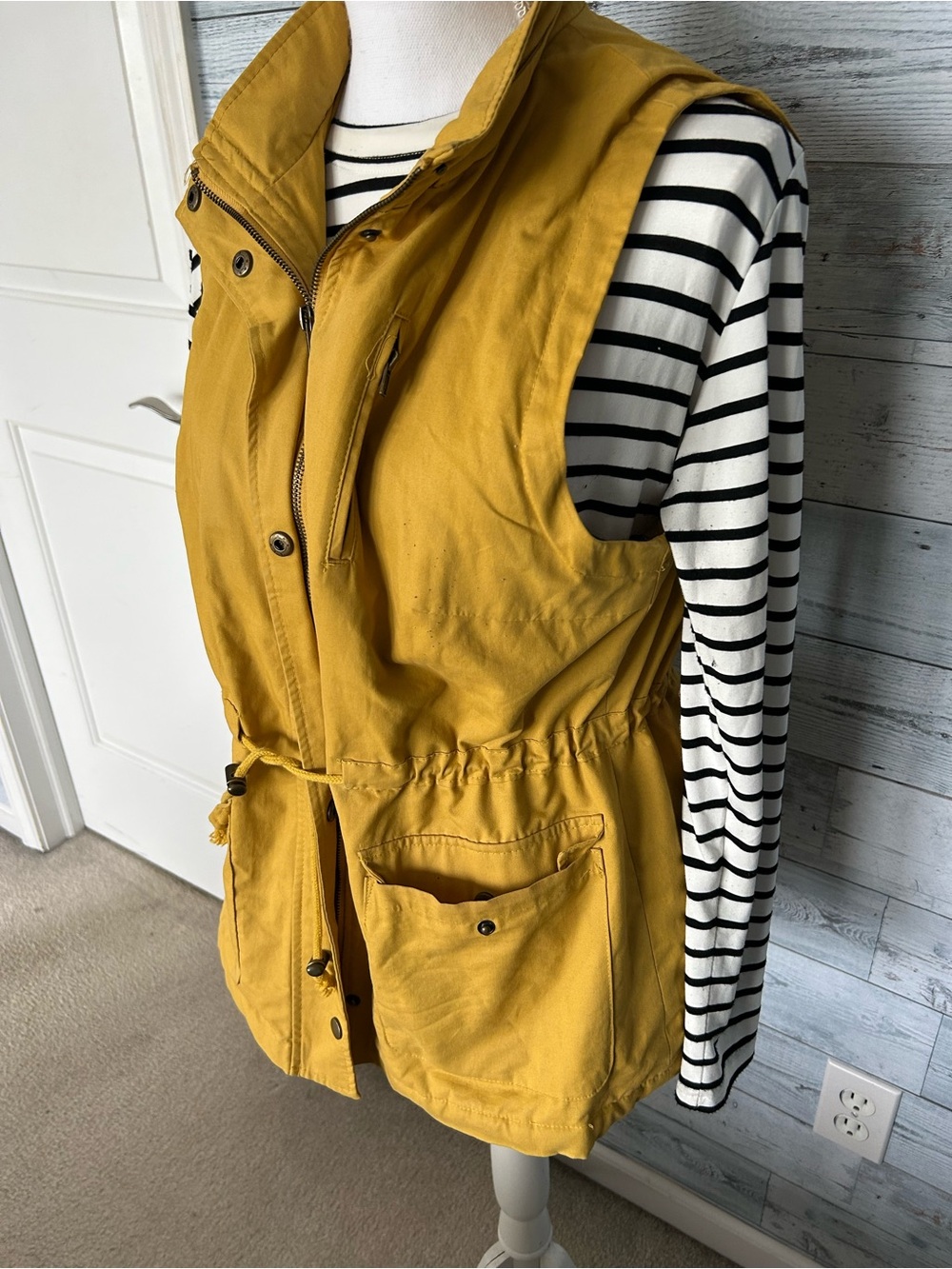 Love Tree Mustard Utility Drawstring Vest - Picture 2 of 4